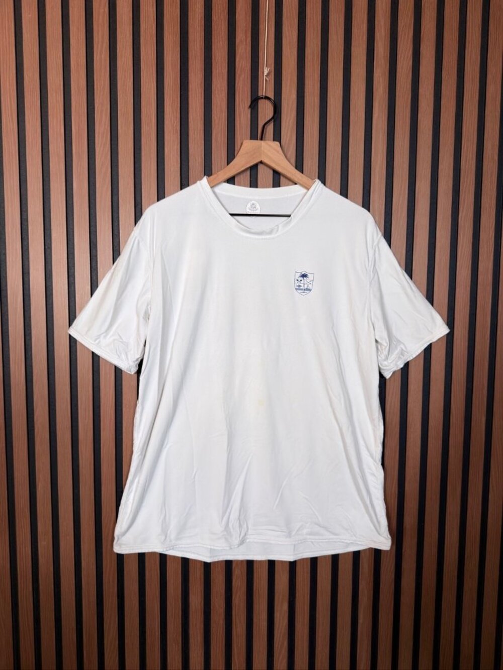 Layford Cay Club Workout Shirt Large Mens White Athletic Crewneck Tee Short Slee